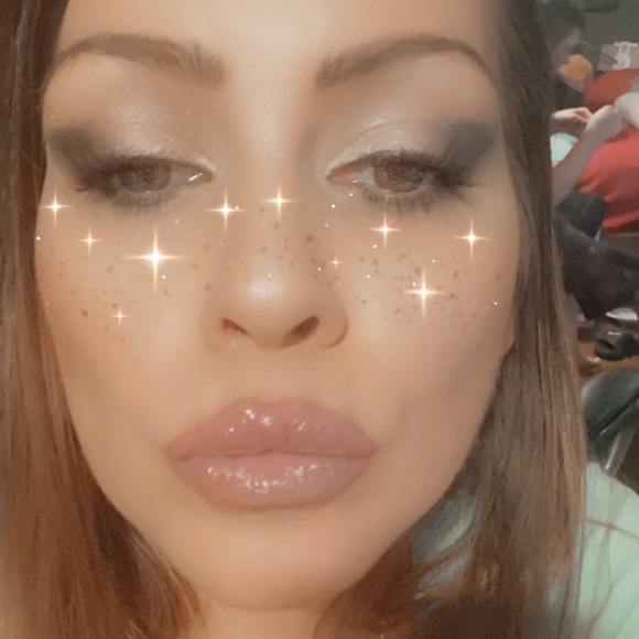 Meet your Posher, Sarah - Picture 3 of 7